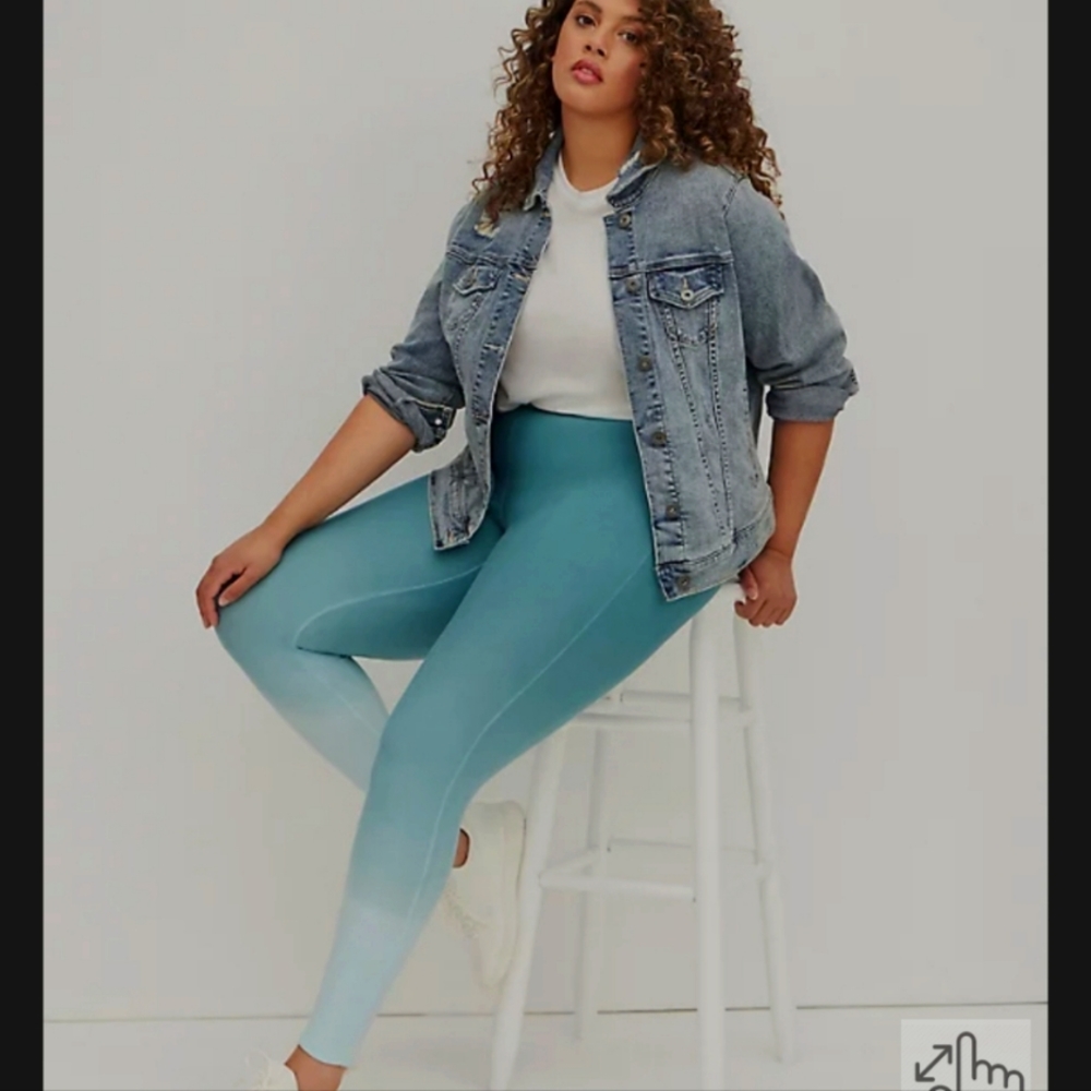 Torrid Platinum Dip Leggings